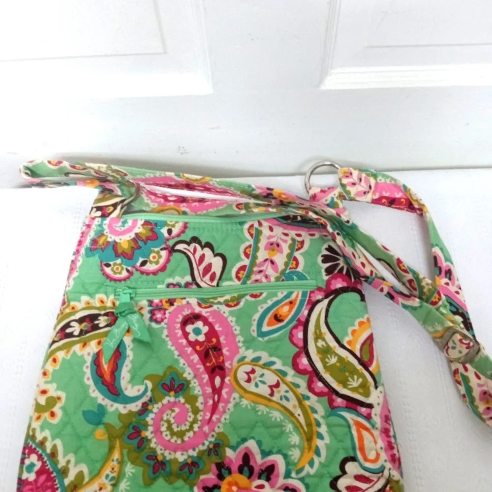 Vera Bradley Quitted Green Adjustable Crossbody Women's Purse - Picture 3 of 9